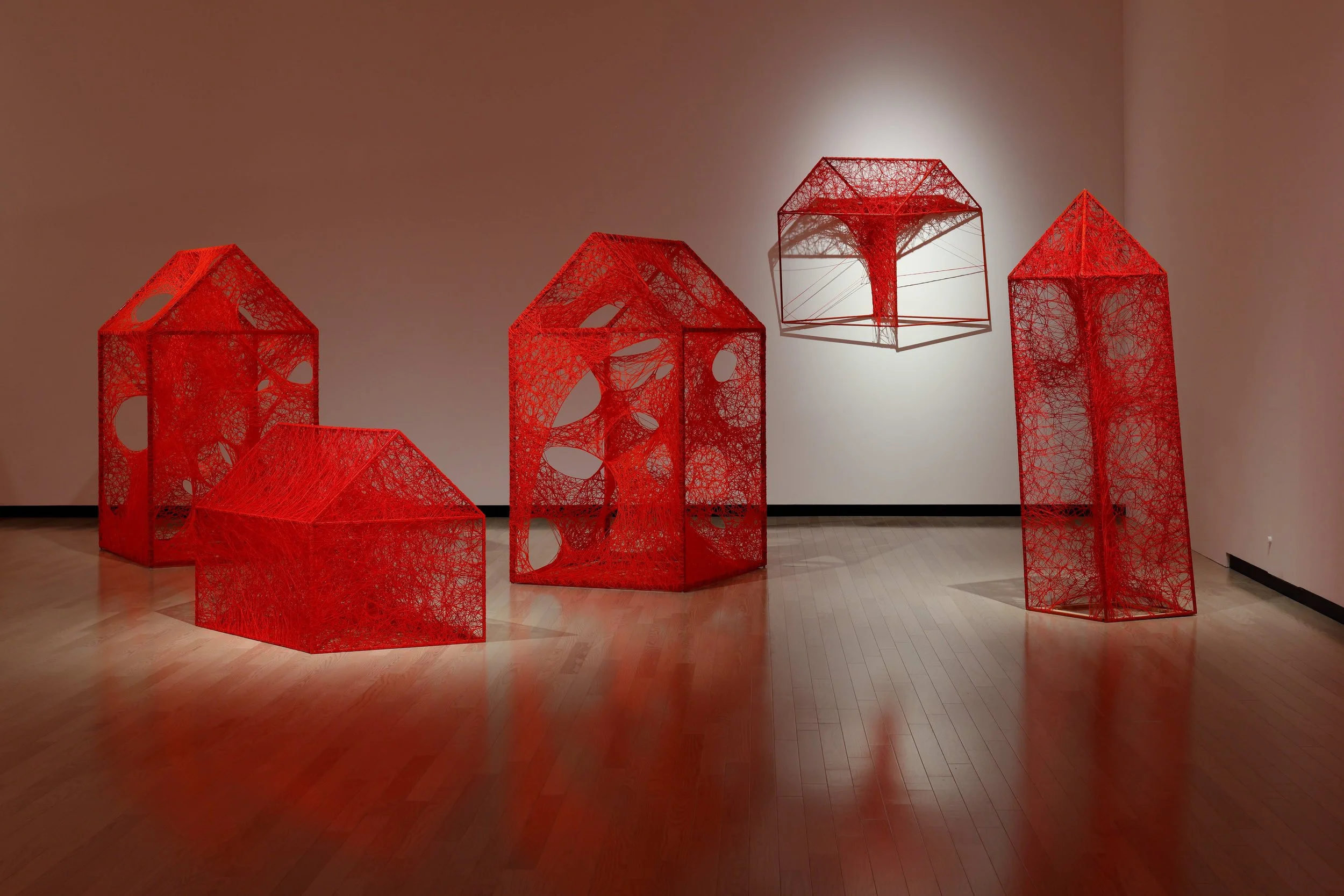 CHIHARU SHIOTA–塩田千春
